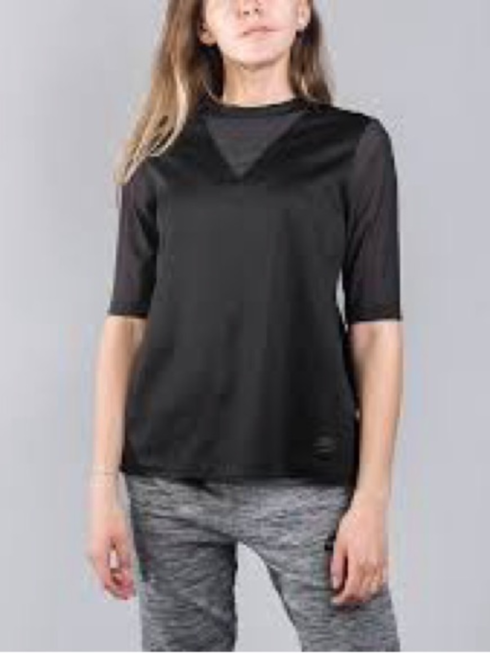 Nike Women's Bonded Half Sleeve Top